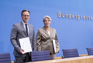 Bundespressekonferenz UBSKM Claus und BKA Präsident Holger Münch