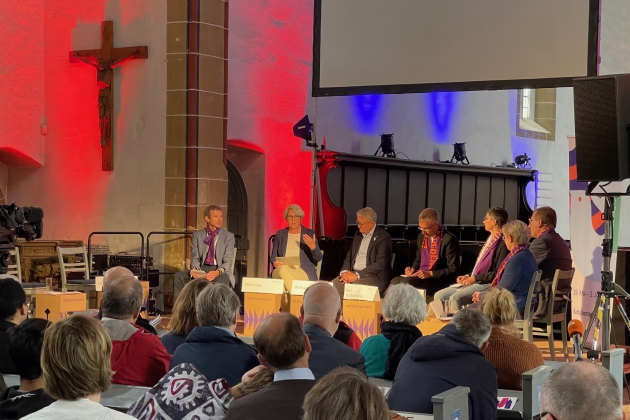 Podiumsdiskussion UBSKM Katholikentag 2024 TN: Vorsitzende der UAK (Unabhängigen Kommission für Anerkennungsleistungen), Magarete Reske, dem Kirchenrechtler Prof. Dr. Thomas Schüller, der Theologin Prof. Dr. Ute Leimgruber, dem Sprecher der Betroffeneninitiative Eckiger Tisch, Matthias Katsch, sowie mit Bischof Dr. Michael Gerber